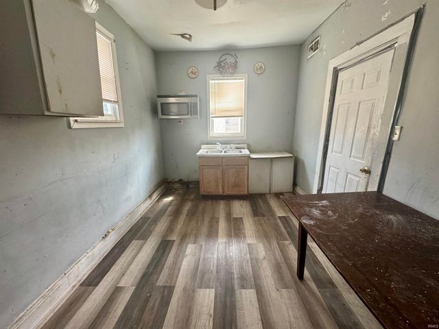 615 N Third Avenue, Evansville, IN 47710