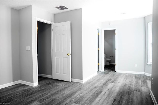 3131 WOODPOINT Street, Jamestown, NC 27282