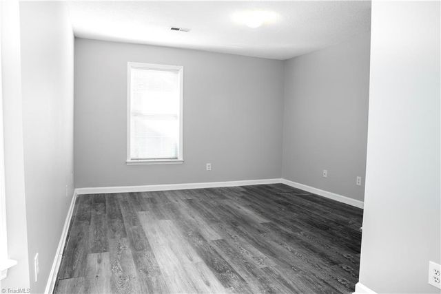 3131 WOODPOINT Street, Jamestown, NC 27282