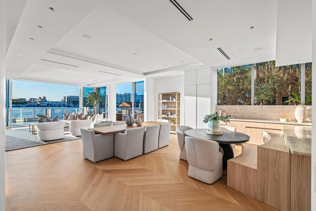 725 S Ocean Boulevard 101, Boca Raton, FL 33432