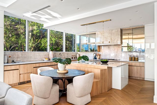 725 S Ocean Boulevard 101, Boca Raton, FL 33432