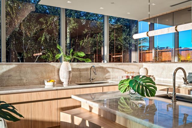 725 S Ocean Boulevard 101, Boca Raton, FL 33432