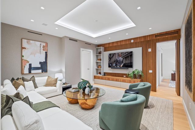 725 S Ocean Boulevard 101, Boca Raton, FL 33432