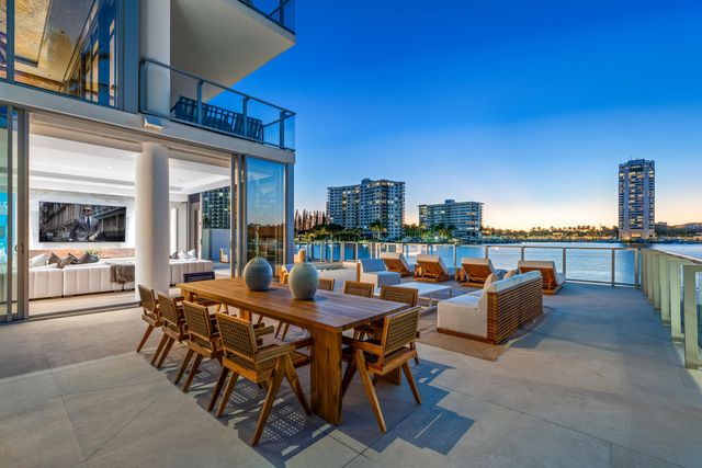 725 S Ocean Boulevard 101, Boca Raton, FL 33432