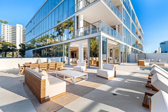 725 S Ocean Boulevard 101, Boca Raton, FL 33432