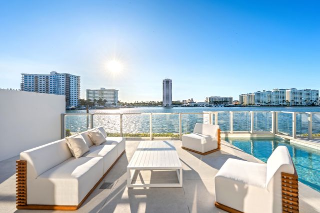 725 S Ocean Boulevard 101, Boca Raton, FL 33432