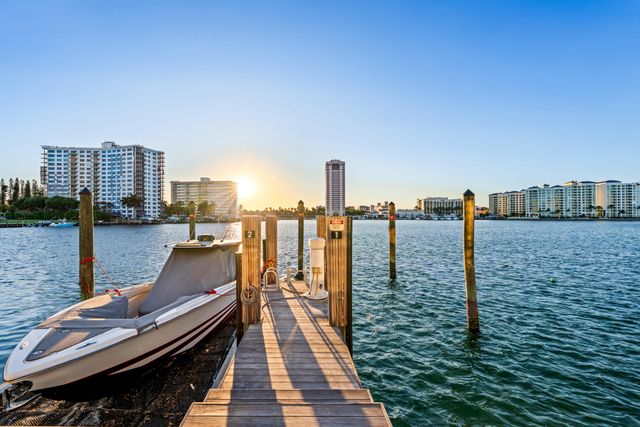 725 S Ocean Boulevard 101, Boca Raton, FL 33432