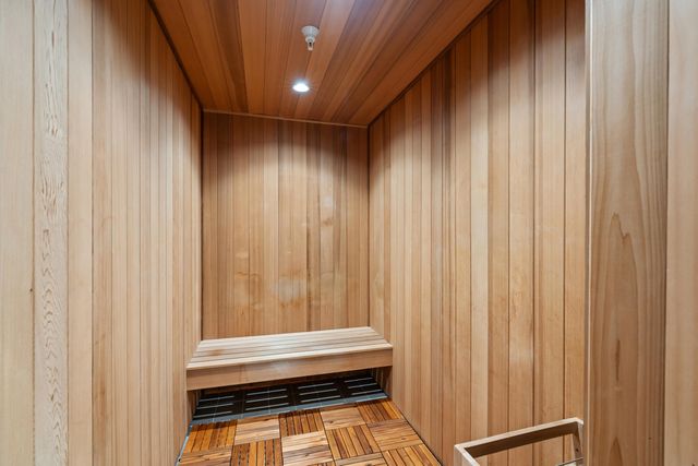 725 S Ocean Boulevard 101, Boca Raton, FL 33432