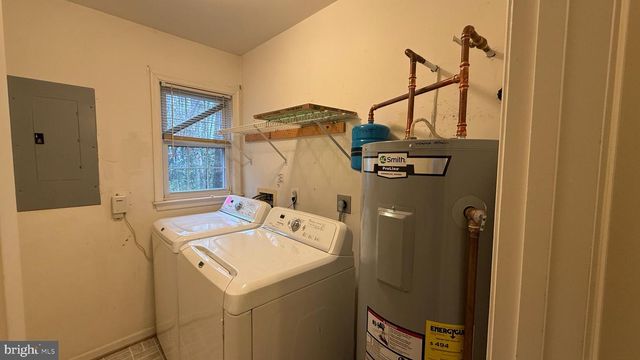 8607 LESLIE CT, Fredericksburg, VA 22407