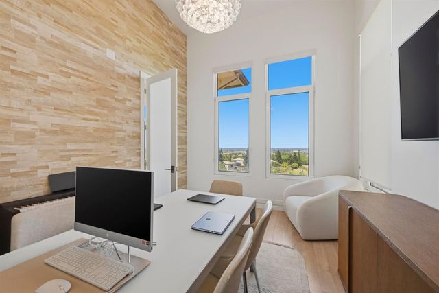 535 Serpa Way, Folsom, CA 95630