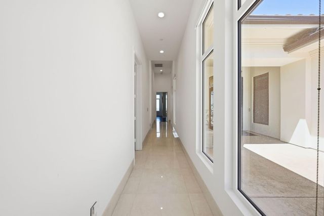 535 Serpa Way, Folsom, CA 95630