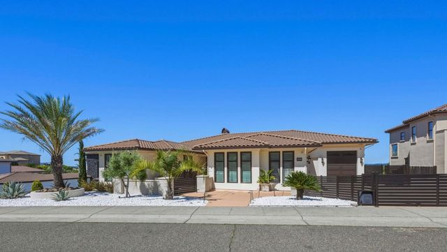 535 Serpa Way, Folsom, CA 95630