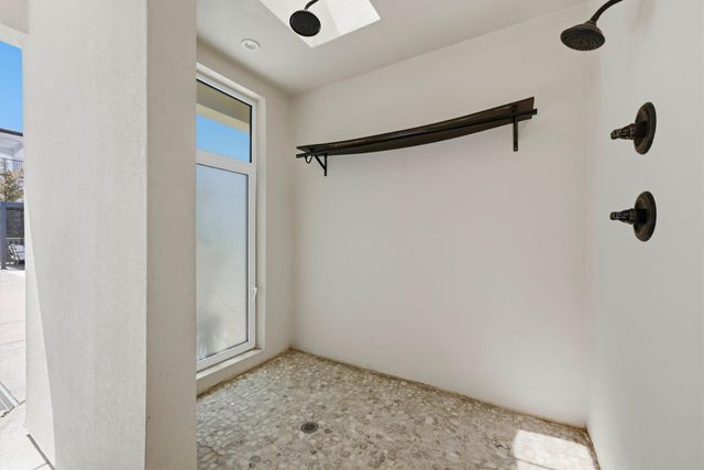 535 Serpa Way, Folsom, CA 95630