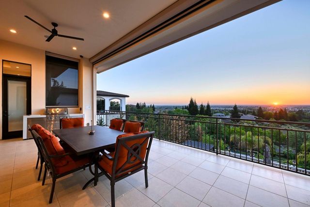 535 Serpa Way, Folsom, CA 95630