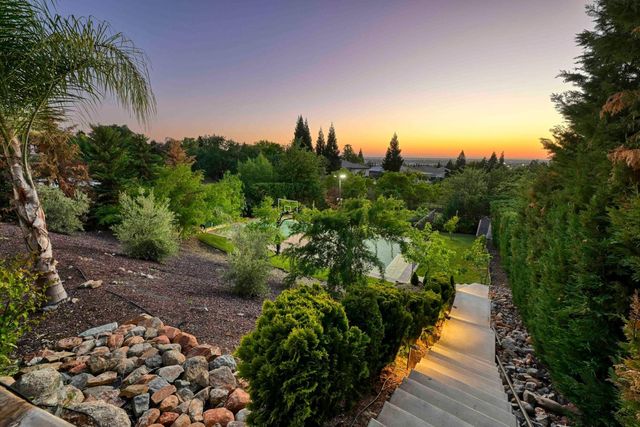 535 Serpa Way, Folsom, CA 95630