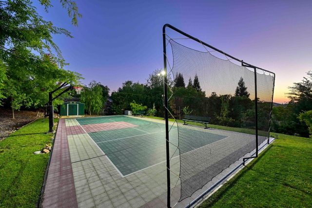 535 Serpa Way, Folsom, CA 95630