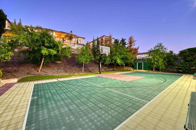535 Serpa Way, Folsom, CA 95630