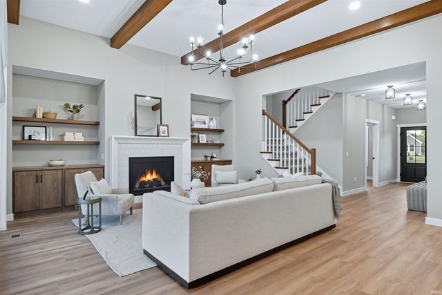 516 Grantham Passage, Fort Wayne, IN 46845