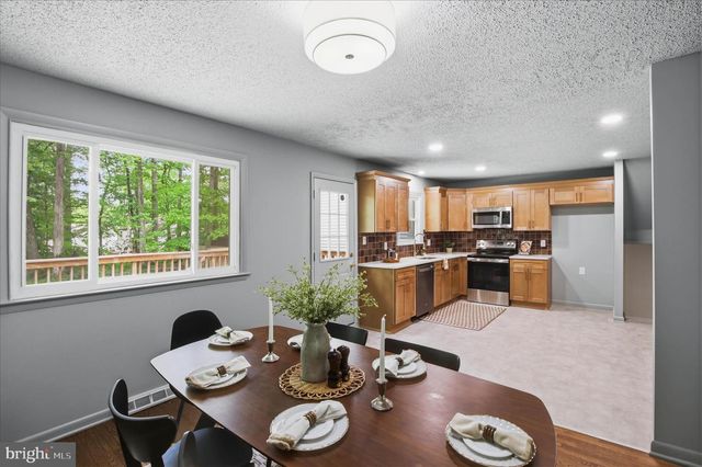 140 WOODLAND DR, Lansdale, PA 19446