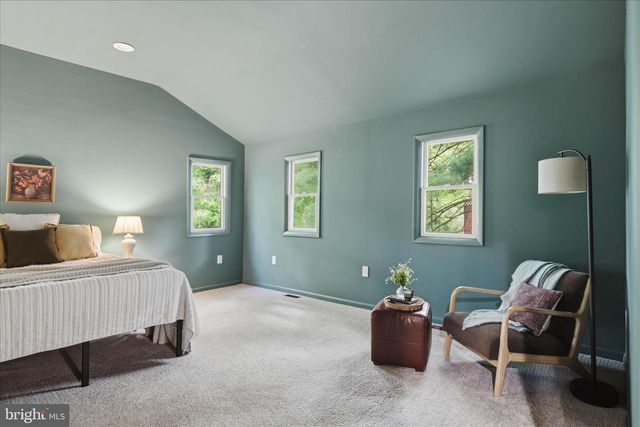 140 WOODLAND DR, Lansdale, PA 19446