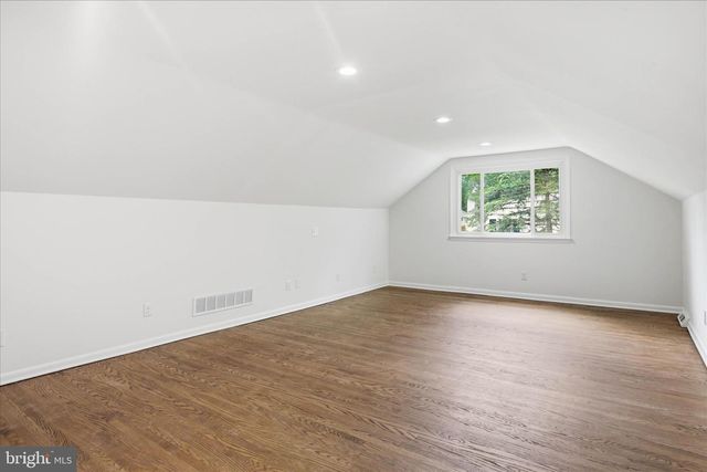 140 WOODLAND DR, Lansdale, PA 19446
