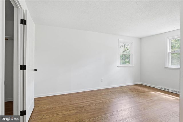 140 WOODLAND DR, Lansdale, PA 19446
