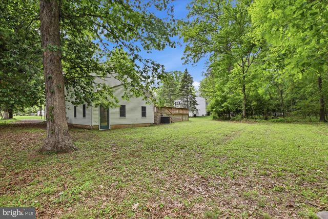 140 WOODLAND DR, Lansdale, PA 19446
