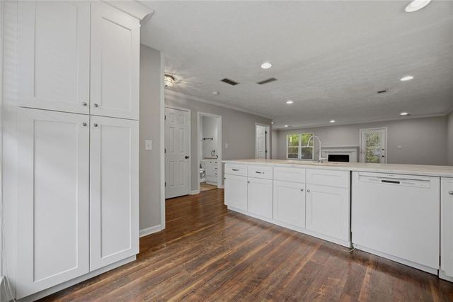 2270 Newport Landing, Alpharetta, GA 30009