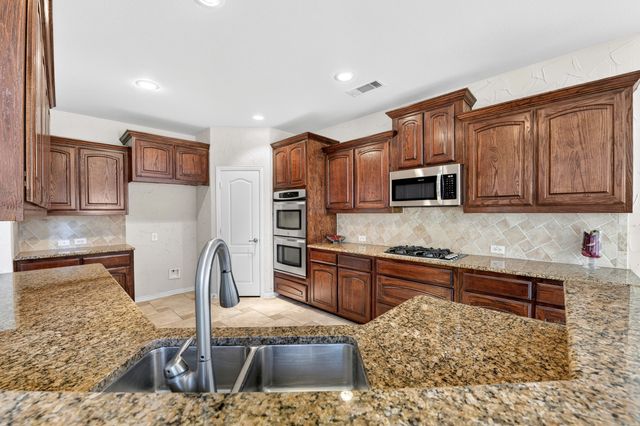 4809 Sam Bass Court, Fort Worth, TX 76244