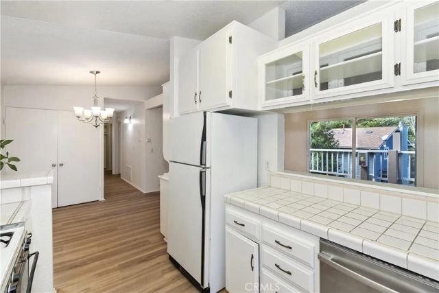 142 Rockledge Lane, Lake Arrowhead, CA 92352