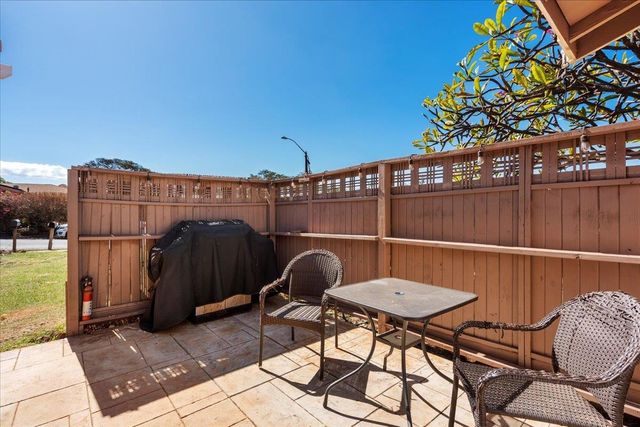 460 Kinaole Cir, Kihei, HI 96753