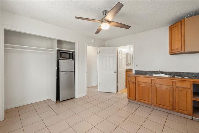 460 Kinaole Cir, Kihei, HI 96753