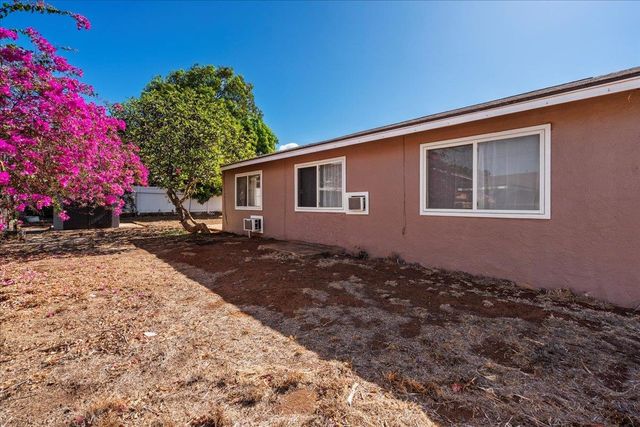 460 Kinaole Cir, Kihei, HI 96753