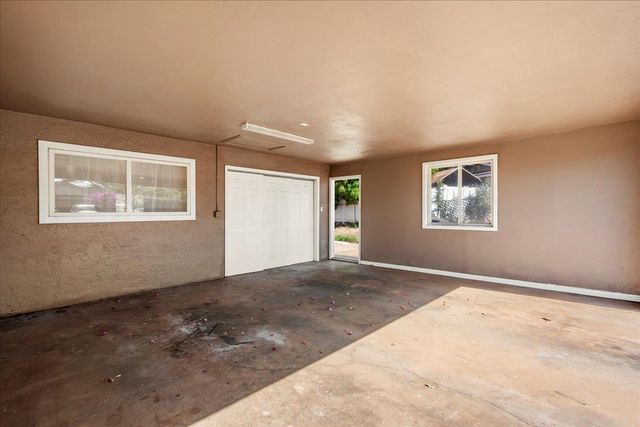 460 Kinaole Cir, Kihei, HI 96753