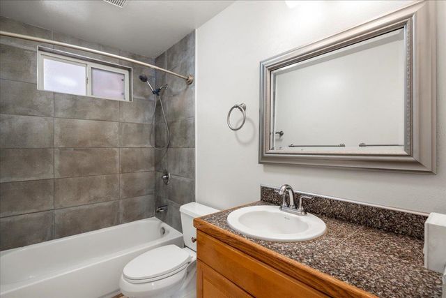 460 Kinaole Cir, Kihei, HI 96753