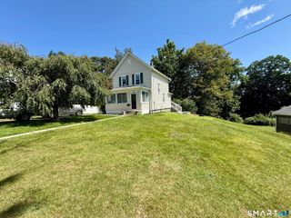 802 Bunker Hill Avenue, Waterbury, CT 06708