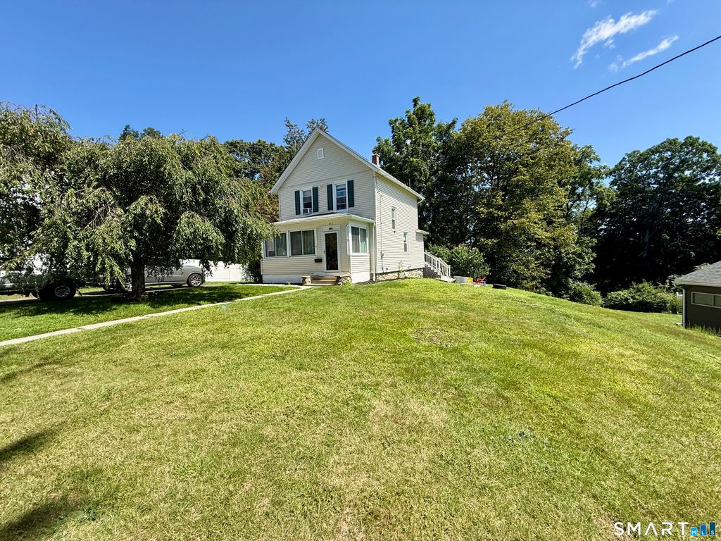802 Bunker Hill Avenue, Waterbury, CT 06708