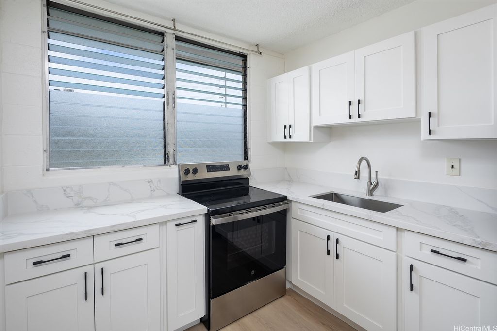 98-114 Lipoa Place 304, Aiea, HI 96701