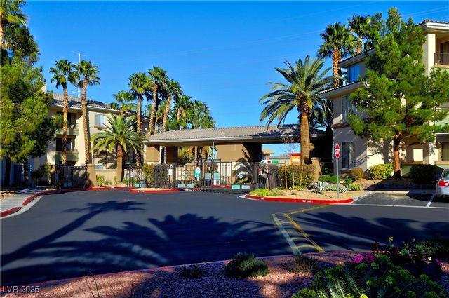 7167 South Durango Drive 105, Las Vegas, NV 89113