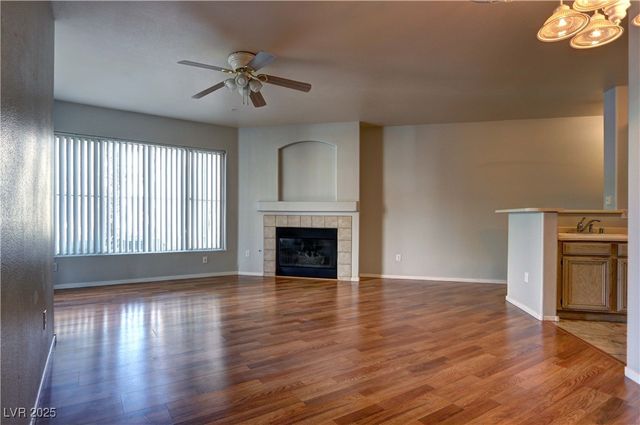 7167 South Durango Drive 105, Las Vegas, NV 89113