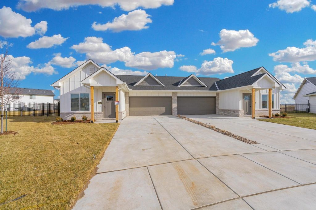 12268 W Rosemary St, Maize, KS 67223