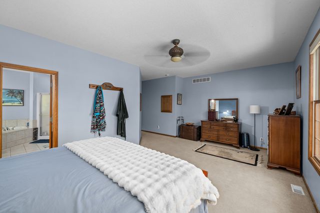 625 S Utah Avenue, Davenport, IA 52802