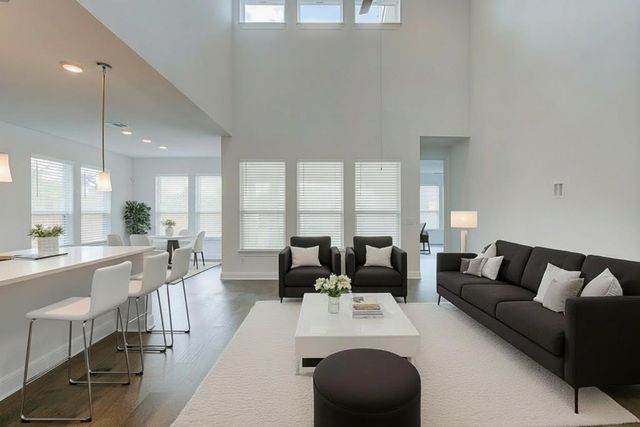 5705 Cimarron Ridge LN, Austin, TX 78738