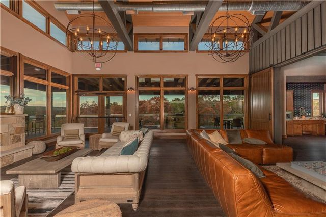 5705 Cimarron Ridge LN, Austin, TX 78738