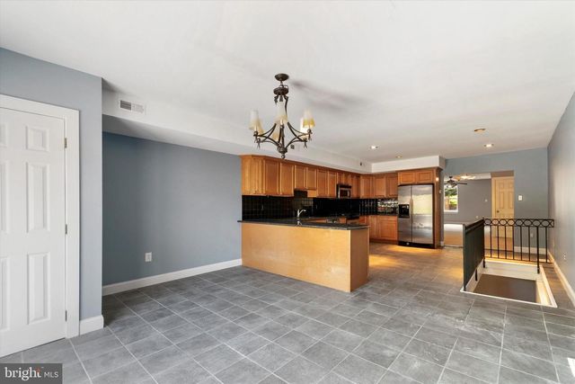 273 DELMAR ST, Philadelphia, PA 19128