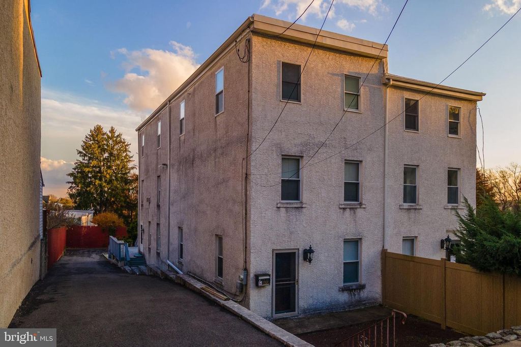 273 DELMAR ST, Philadelphia, PA 19128