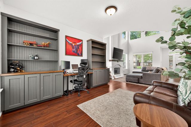 22 Winter Wheat Place, The Woodlands, TX 77381