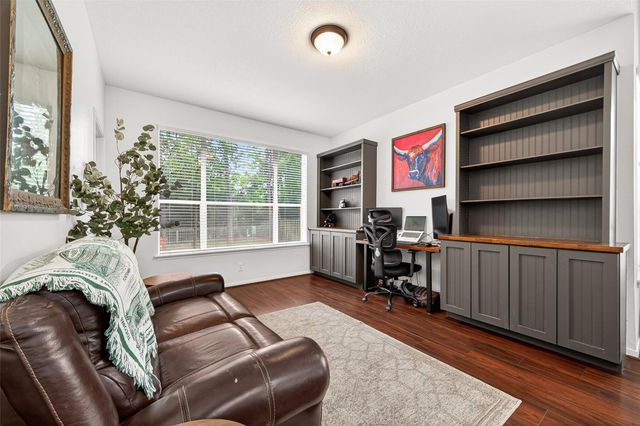 22 Winter Wheat Place, The Woodlands, TX 77381