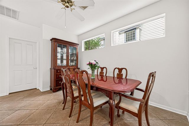 22 Winter Wheat Place, The Woodlands, TX 77381