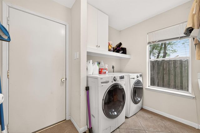 22 Winter Wheat Place, The Woodlands, TX 77381